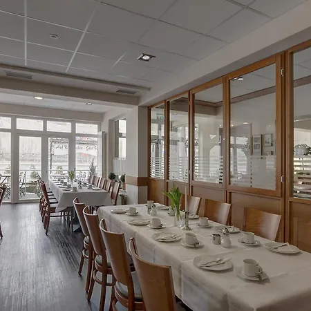 Lindenhof Hotel 3*