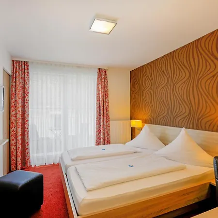 Lindenhof Hotel Osterspai