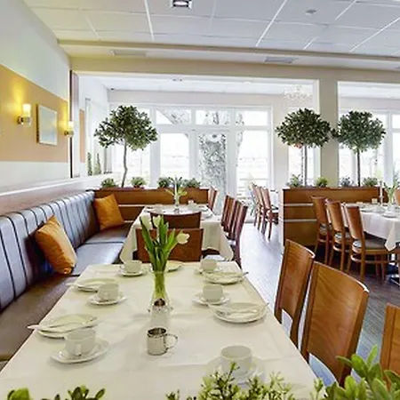 Lindenhof Hotel 3*